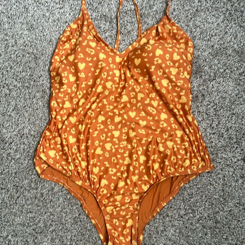 ModCloth peggy heart print vneck one piece swimsuit size xL  beach vocation - Picture 2 of 7